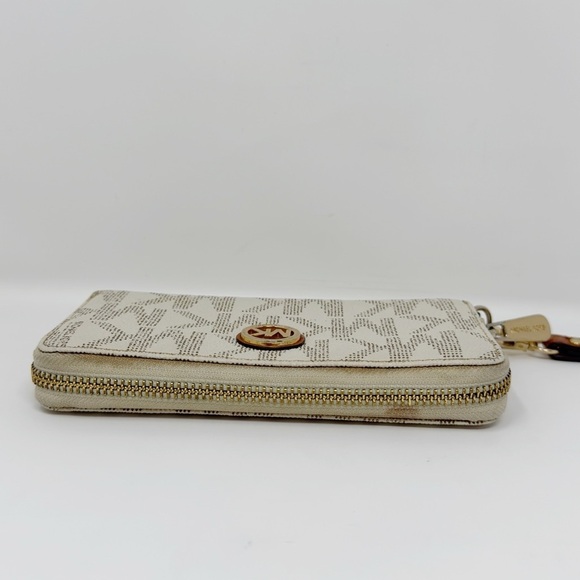 Michael Kors Signature MK Logo Fulton LG MLT Phone Wallet - Picture 6 of 6